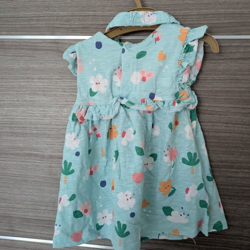 Baby dress with ribbon like new, mint color with floral print