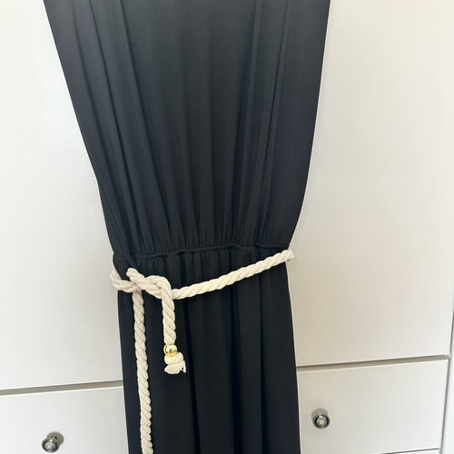 Dress black long elastic with open back and belt like new