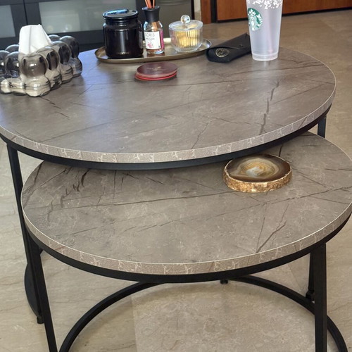 Coffee tables set like new