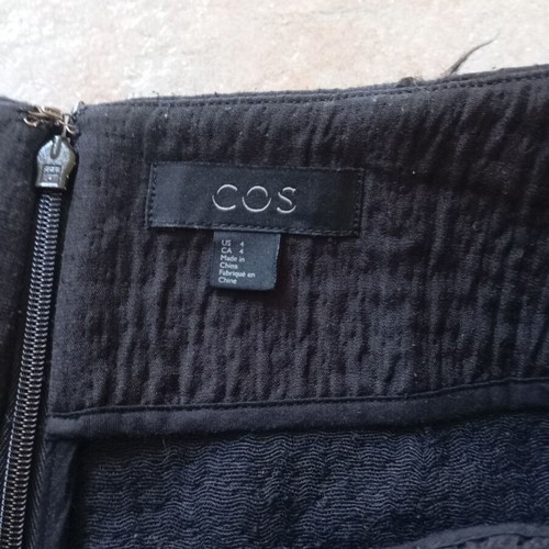 Cos skirt small