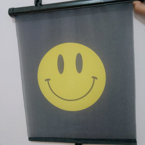 Car window roller curtain used 40x45 cm with Emoticon