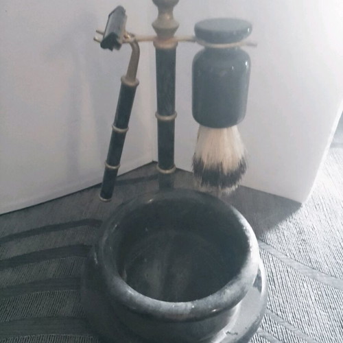Vintage shaving set used, black granite