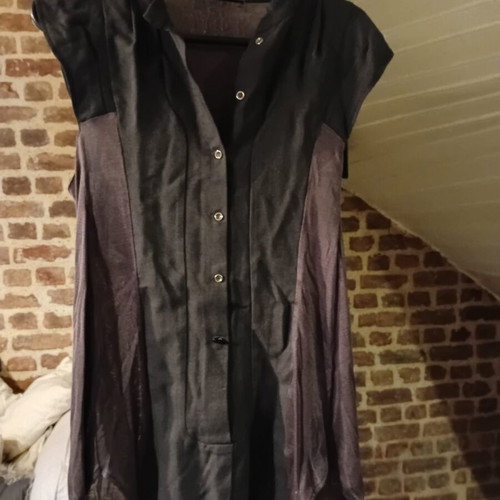 Sharon Wauchob women's blouse with buttons like new, black and purple