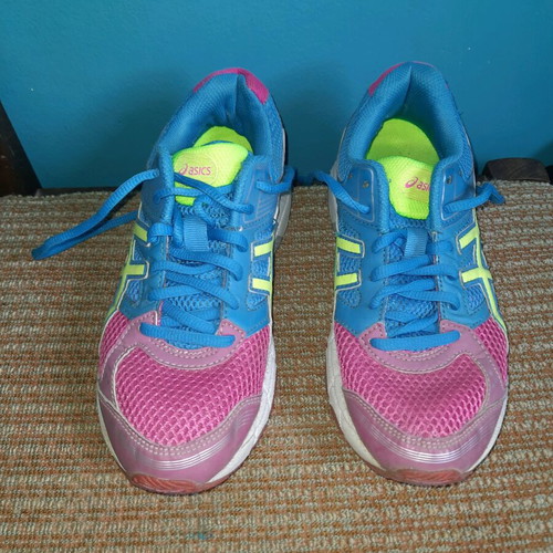 Asics sports shoes size 36 like new, blue and pink