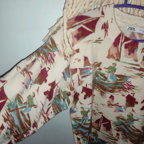 Knitted sweater used with print, size L