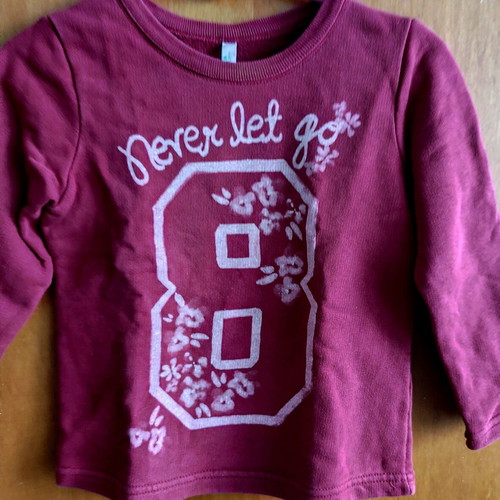 Burgundy Benetton pullover 98 cm like new