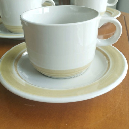 Genuine Stoneware Japan set of 6 large cups and saucers like new