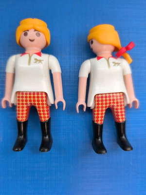 Playmobil with two figures like new