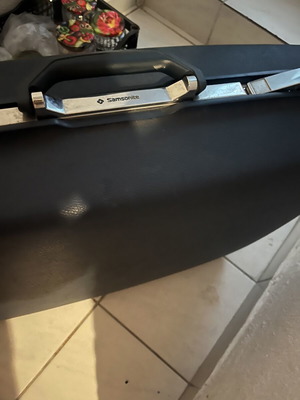 Samsonite large suitcase like new, blue, hard shell with wheels