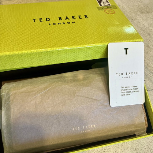 Ted Baker leather wallet like new, beige