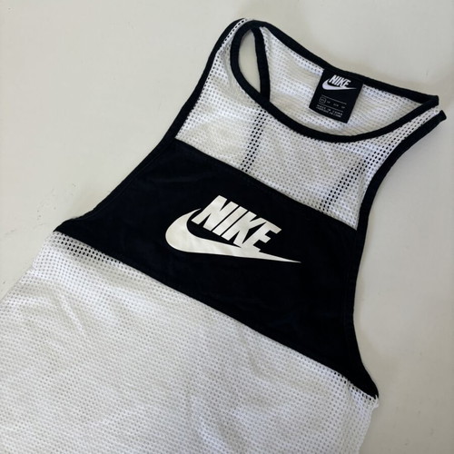 Nike white and black net gym top shirt XS like new