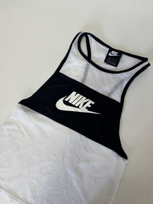 Nike white and black net gym top shirt XS like new