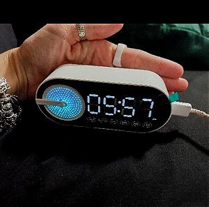 Bluetooth Ασύρματο μικρό ηχείο με ρολόι και ραδιόφωνο + SD card