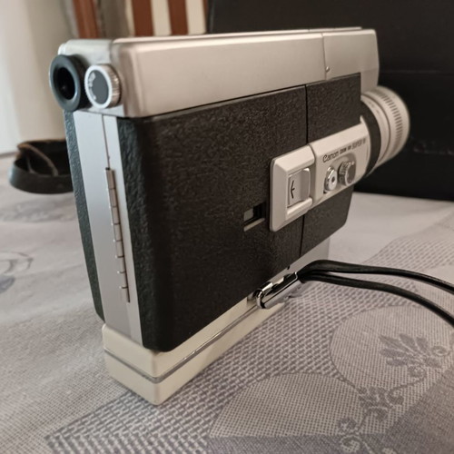 Canon Zoom 518 Super 8mm film camera used with leather case and extra lens