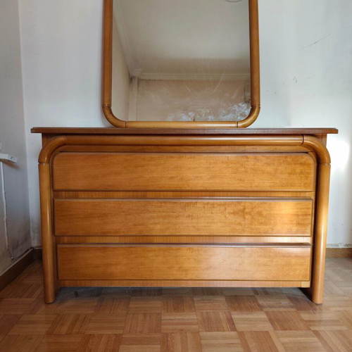 Dresser with mirror used, one drawer repairable