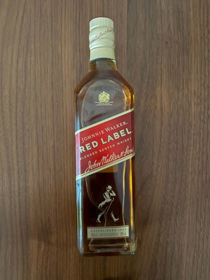 Johnnie Walker sealed 750 ml