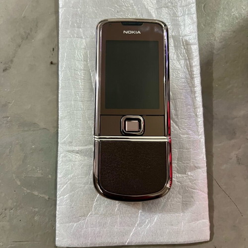 Nokia 8800 Arte Sapphire like new collectible brown with charging base
