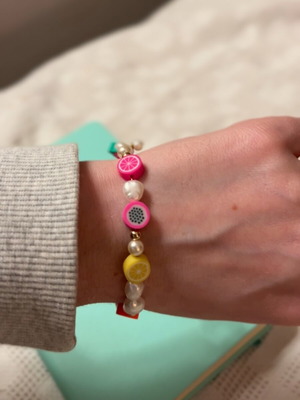 Women's bracelet with fruit and pearls new