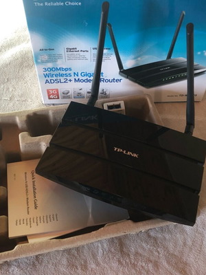 Tp-Link router σαν καινούργιο με 4 θύρες Ethernet και τροφοδοτικό