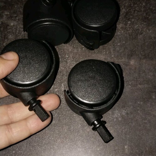 Set of 4 plastic light wheels new
