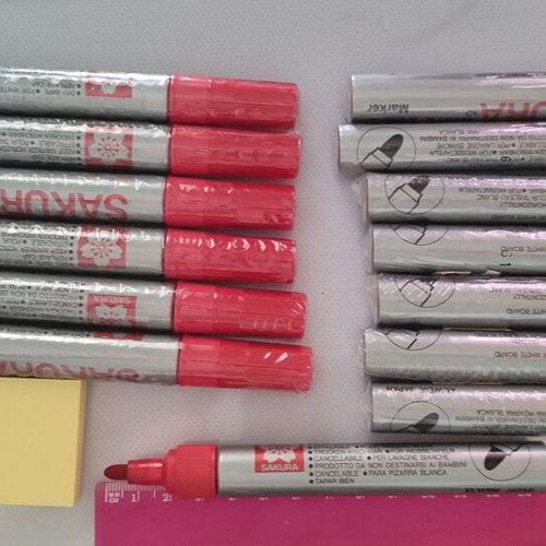 Sakura XLWBK whiteboard markers new pack of 13 pieces