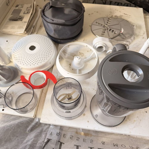 Bosch Food Processor 1250W with 3.9lt Bowl like new