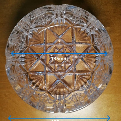 Crystal round ashtray like new