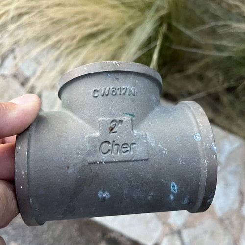Cher brass water pipe connector new