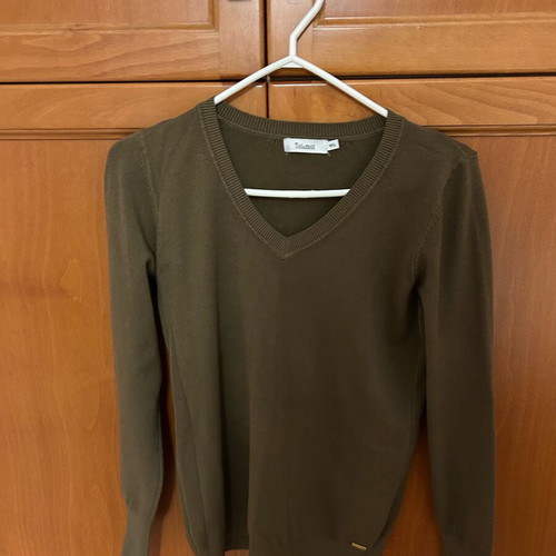 Toi&Moi blouse green with v neckline like new