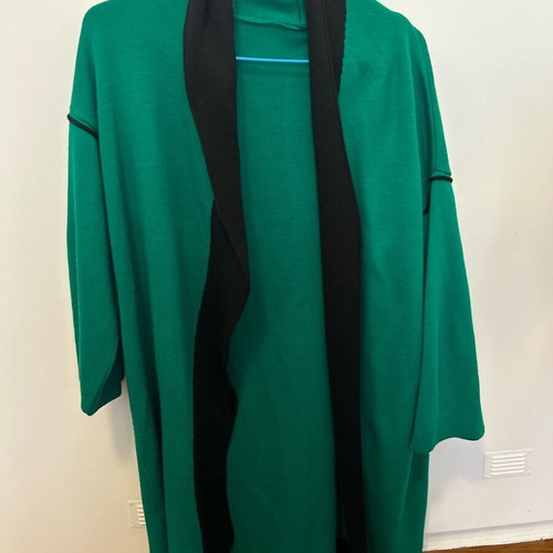 Long green cardigan like new, 30% wool