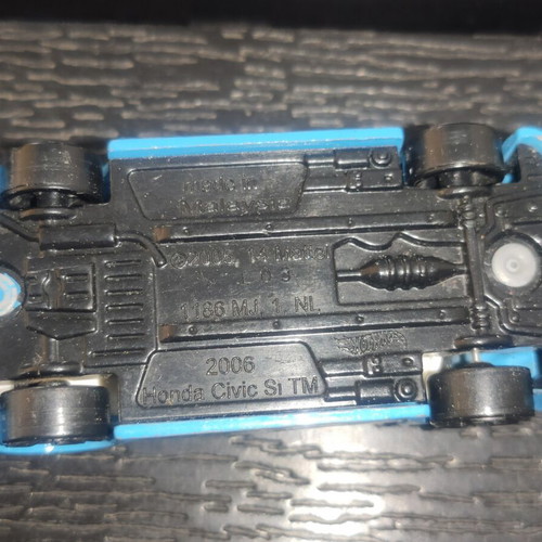 Honda Civic Si 2006 1/64 Mattel Hotwheels toy car used with minor marks