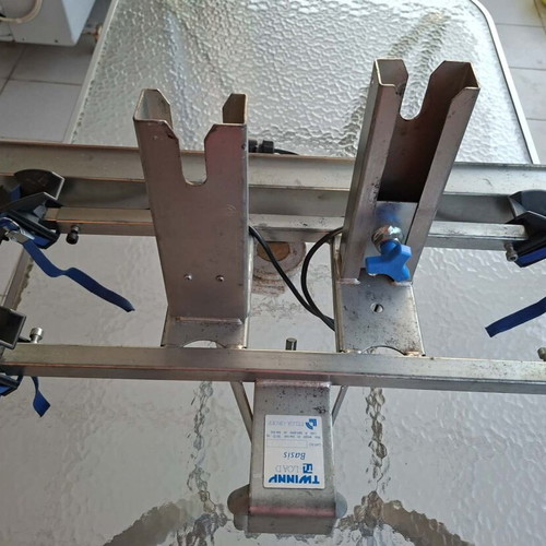 Twinny Load Bike Rack for Tow Bar like new, metal, with lights