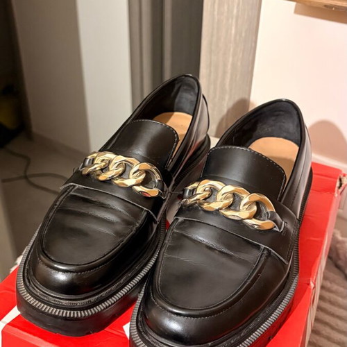 Loafers black H&M like new, size 39