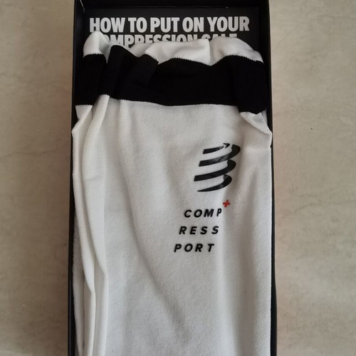 Compressport R2V2 Compression Socks new, white, size T4 (42-46cm)