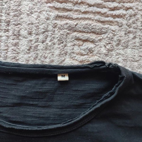 Admiral Black T-shirt Size M like new