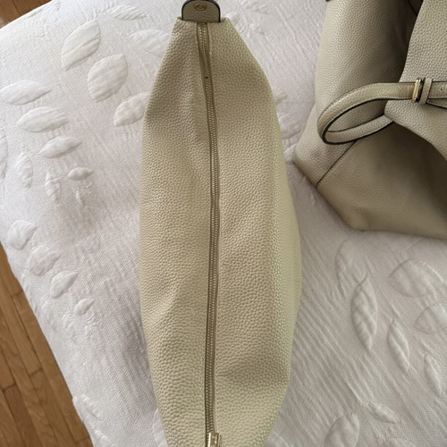 Axel large beige reversible shoulder bag with detachable inner pouch