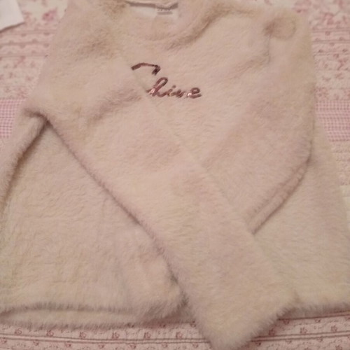 Fluffy sweater Evita like new, white, size S