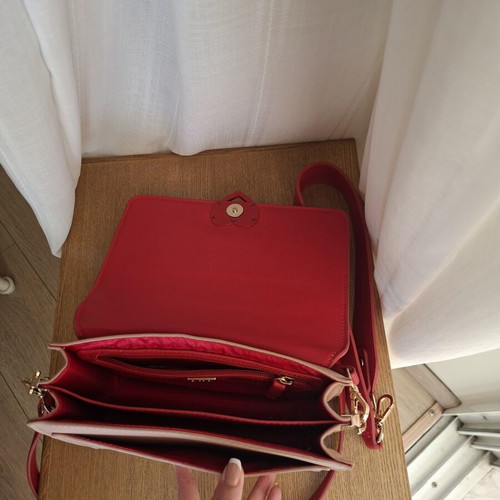 Carpisa bag like new, pink and red with extra strap