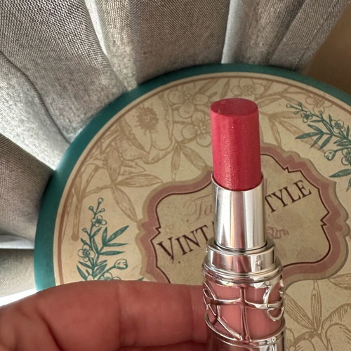 YSL Loveshine Wet Shine Lipstick used, 209 pink desire