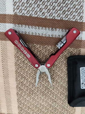 Car multitool with case