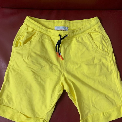 Boboli yellow bermuda like new with drawstring for 10 years old