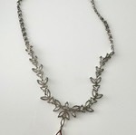 Necklace like new, beautiful