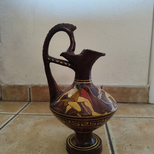 Red-Figure Ancient Greek Decorative Vase like new