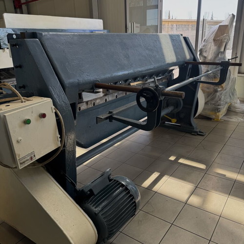 Electromechanical Sheet Metal Shear Strojaren Piesok NTV 2000/4 used