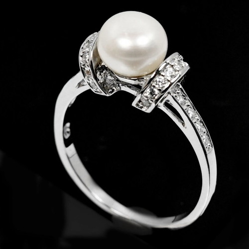 AAA Luxury 925 Silver Ring with Pearl and Zircon Size 7 New