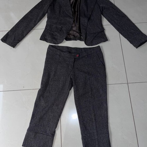 Vintage brown jacket and pants set like new, size Large