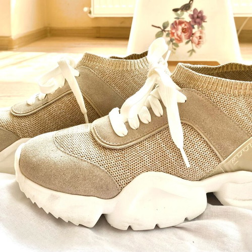 Adolfo Dominguez women's sport sneakers like new, beige, size 38