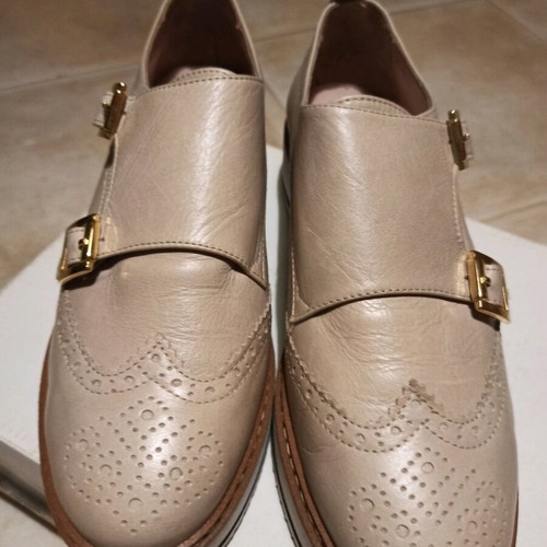 Toutounis leather shoes size 38 like new, beige