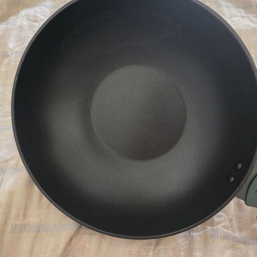 Wok pan Glow and Beauty with green handle, nonstick, new