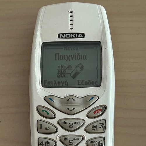 Nokia 3510 mobile phone, white